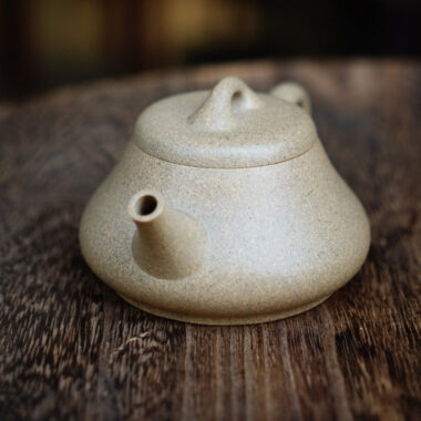 Full Handmade Yixing Zisha Teapot [Xin Piao Pot] (Qing Duan Ni – 180ml)