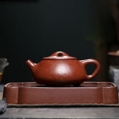Full Handmade Yixing Zisha Teapot [Jingzhou Shi Piao] (Tao Hua Ni – 300ml)