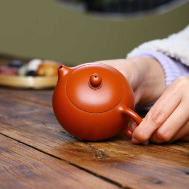 Full Handmade Yixing Zisha Teapot [Xishi Pot] (Zhao Zhuang Zhu Ni – 170ml)