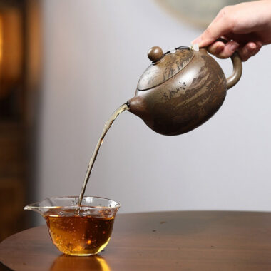 Yixing Zisha Teapot [Jiangshan Ru Hua Xishi] (Chenxiang Ni Firewood Firing – 550ml)