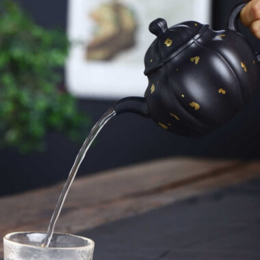 Full Handmade Yixing Zisha Teapot [Golden Lotus Seed Pot] (Shi Huang – 300ml)