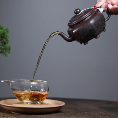 Yixing Zisha Teapot [Dragon Liufang] (Gu Tong Wu Ni – 330ml)