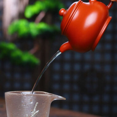 Full Handmade Yixing Zisha Teapot [Gao Pan Pot] (Dahongpao – 220ml)