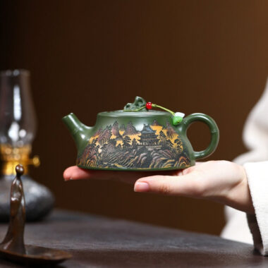 Yixing Zisha Teapot [Mountains & Rivers] (Lu Ni – 230ml)