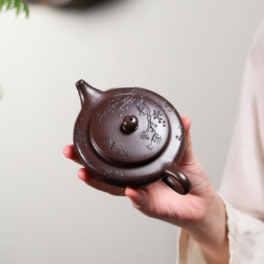 Yixing Zisha Teapot [Han Ying Bian Chen] (Zi Ni – 160ml)