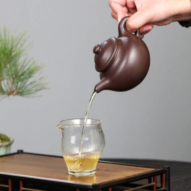 Full Handmade Yixing Zisha Teapot [Lotus Seed Pot] (Zi Ni – 350ml)