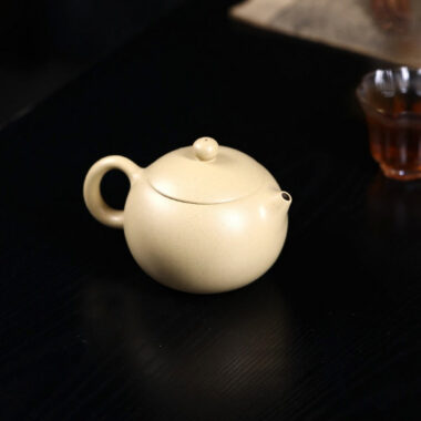 Yixing Zisha Teapot [Xishi Pot] (Bensan Lu Ni – 240ml)