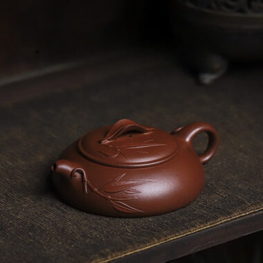 Full Handmade Yixing Zisha Teapot [Yu Zhu] (Hong Pi Long – 140ml)