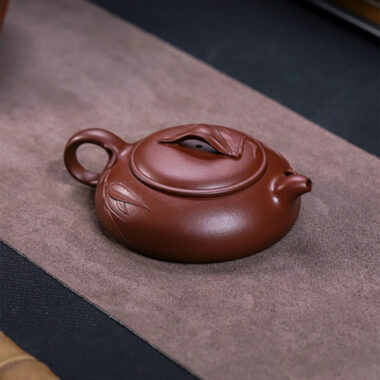 Full Handmade Yixing Zisha Teapot [Yu Zhu] (Hong Pi Long – 140ml)