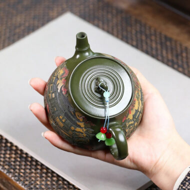 Yixing Zisha Teapot [Jiangnan Chun Yun] (Lu Ni – 170ml)