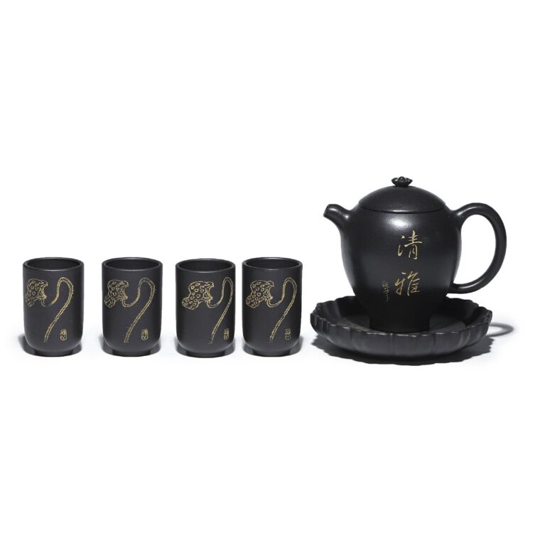 Full Handmade Yixing Zisha Teapot [Wen Xiang] 1 Pot 4 Cups with Tea Tray Set (Shi Huang – 150ml)