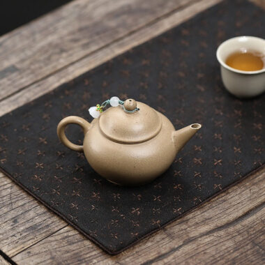 Yixing Zisha Teapot [Shui Ping] (Bensan Lu Ni – 150ml)