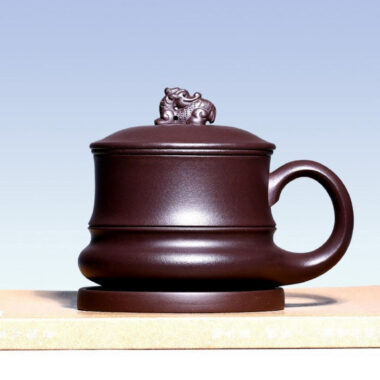 Yixing Zisha Tea Mug with Filter [Dragon] (Zi Ni – 410ml)