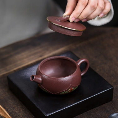 Full Handmade Yixing Zisha Teapot [Bamboo Lotus] (30 Mu Zi Ni – 170ml)