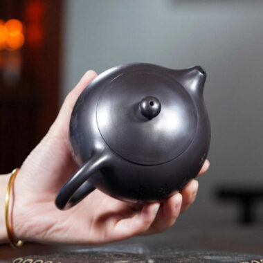 Yixing Zisha Teapot [Shanshui Xishi Pot] (Shi Huang – 400ml)