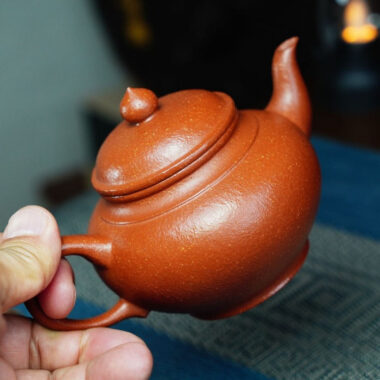 Full Handmade Yixing Zisha Teapot [Xiao Ying Pot] Plain Smooth (Li Pi Zhu Ni – 230ml)