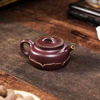 Full Handmade Yixing Zisha Teapot [Golden Lotus] (Zi Ni – 350ml)