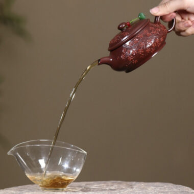 Yixing Zisha Teapot [Plum Blossom Ming Lu] (Zi Zhu Ni – 210ml)