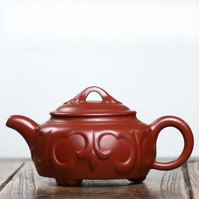 Full Handmade Yixing Zisha Teapot [3 Legs Ruyi Pot] (Dahongpao- 260ml)