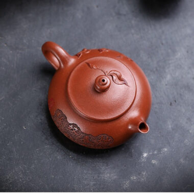 Full Handmade Yixing Zisha Teapot [Chun Hua] (Zhu Sha Zhu Ni – 180ml)