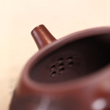 Yixing Zisha Teapot [Lotus Piao] (Long Xue Sha – 320ml)