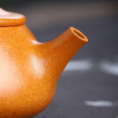 Full Handmade Yixing Zisha Teapot [Jingzhou Shi Piao Pot] (Wucai Lao Duan Ni – 200ml)