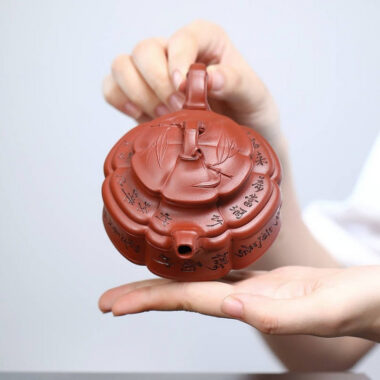 Full Handmade Yixing Zisha Teapot [Zhu Gu Pot] (Zhu Ni – 230ml)