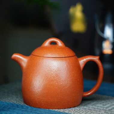 Full Handmade Yixing Zisha Teapot [Qin Quan Pot] (Li Pi Zhu Ni – 270ml)