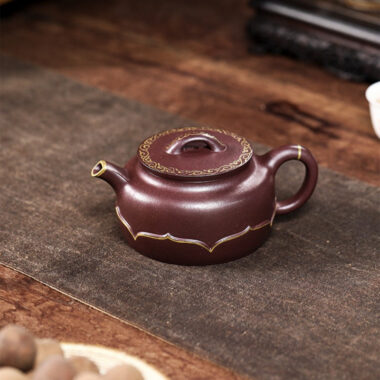 Full Handmade Yixing Zisha Teapot [Golden Lotus] (Zi Ni – 350ml)