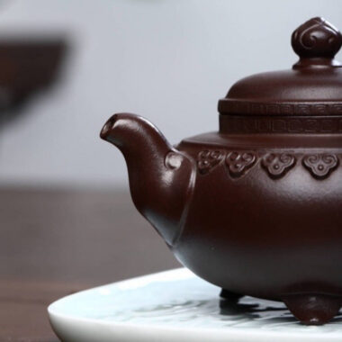 Full Handmade Yixing Zisha Teapot [Yun Jian Ruyi Pot] (Shi Hong – 320ml)