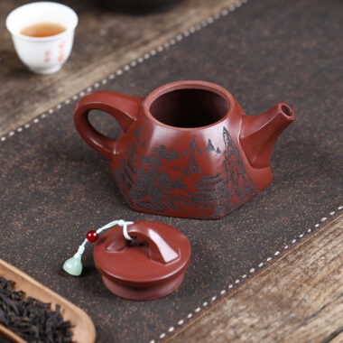 Yixing Zisha Teapot [Bawang Shi Piao] (Long Xue Sha – 280ml)