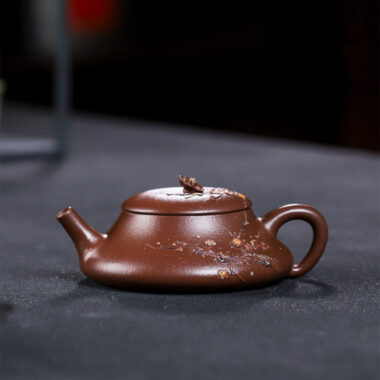Full Handmade Yixing Zisha Teapot [Xiao Yao] (Zi Ni – 110ml)