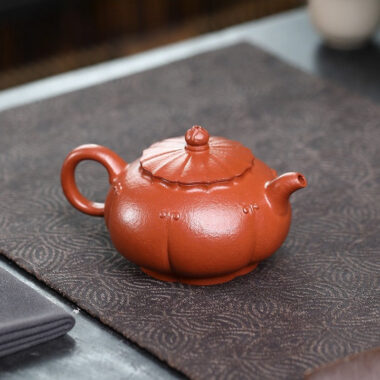 Full Handmade Yixing Zisha Teapot [Jinxiu Xishi] (Zhu Sha Zhu Ni – 150ml)