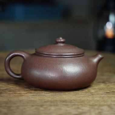 Full Handmade Yixing Zisha Teapot [Han Jiang Pot] (Zi Ni – 190ml)