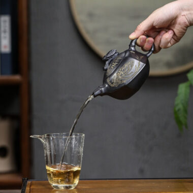 Yixing Zisha Teapot [Zhizu Changle] (Shi Huang – 250ml)