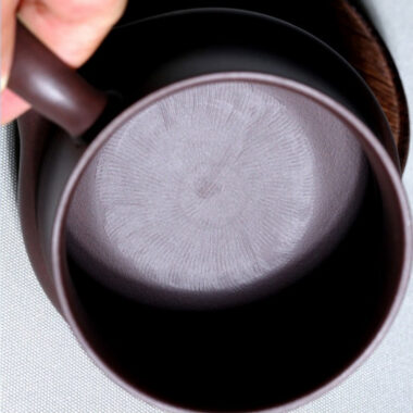 Yixing Zisha Tea Mug with Filter [Dragon] (Zi Ni – 410ml)