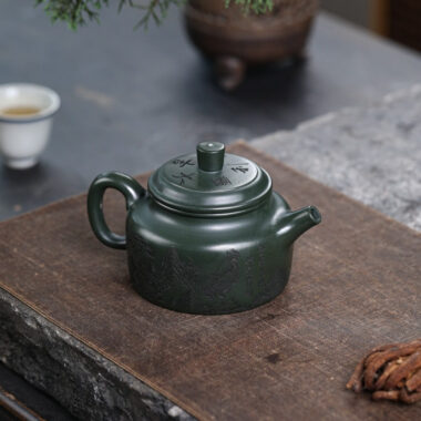 Yixing Zisha Teapot [Dezhong] (Lu Ni – 300ml)