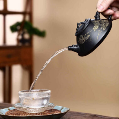 Full Handmade Yixing Zisha Teapot [Long Piao Pot] (Shi Huang – 200ml)
