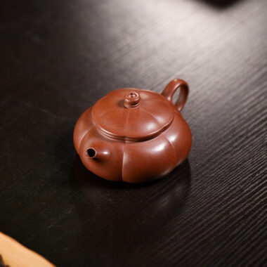 Yixing Zisha Teapot [Plum Han Jiang] (Zi Ni – 180ml)