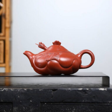 Full Handmade Yixing Zisha Teapot [Carp Dragon Pot] (Zhu Ni – 220/350ml)