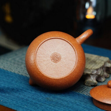 Full Handmade Yixing Zisha Teapot [Xishi Pot] (Jiang Po Ni – 190ml)