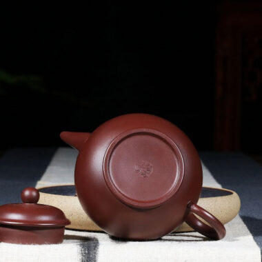 Yixing Zisha Teapot [Shui Ping Pot] (Zi Zhu Ni – 210ml)