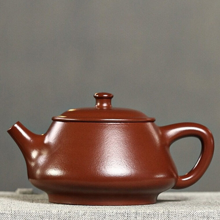 Full Handmade Yixing Zisha Teapot [Gao Piao Pot] (Zi Zhu Ni – 160ml)