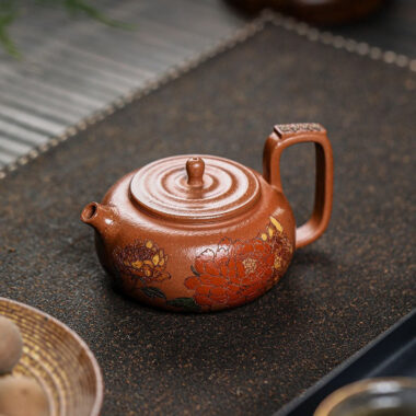 Full Handmade Yixing Zisha Teapot [Guo Se Tian Xiang] (Jiang Po Ni – 180ml)