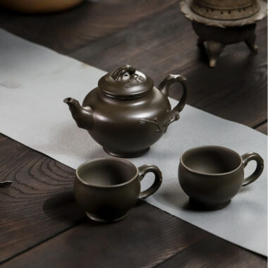 Full Handmade Yixing Zisha Teapot Set [Mei Bao Chun] (Feicui Qing Zi Ni – 320ml)