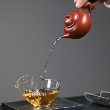 Yixing Zisha Teapot [Mini Shui Ping] (Zhu Ni – 130ml)