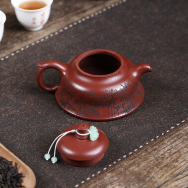 Yixing Zisha Teapot [Lotus Hat] (Long Xue Sha – 170ml)