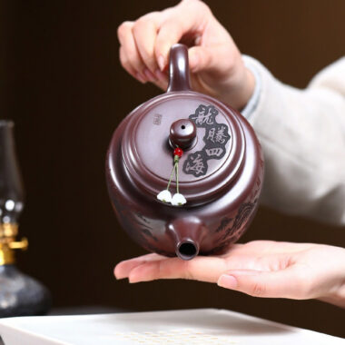 Yixing Zisha Teapot [Dragon Dezhong] (Zi Zhu Ni – 480ml)