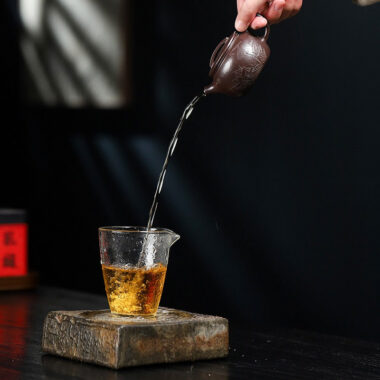 Yixing Zisha Teapot [Mini Lotus Joy] (Lao Zi Ni – 110ml)