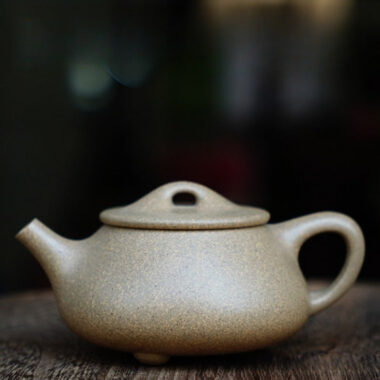 Full Handmade Yixing Zisha Teapot [Jingzhou Shi Piao Pot] (Qing Duan Ni – 190ml)